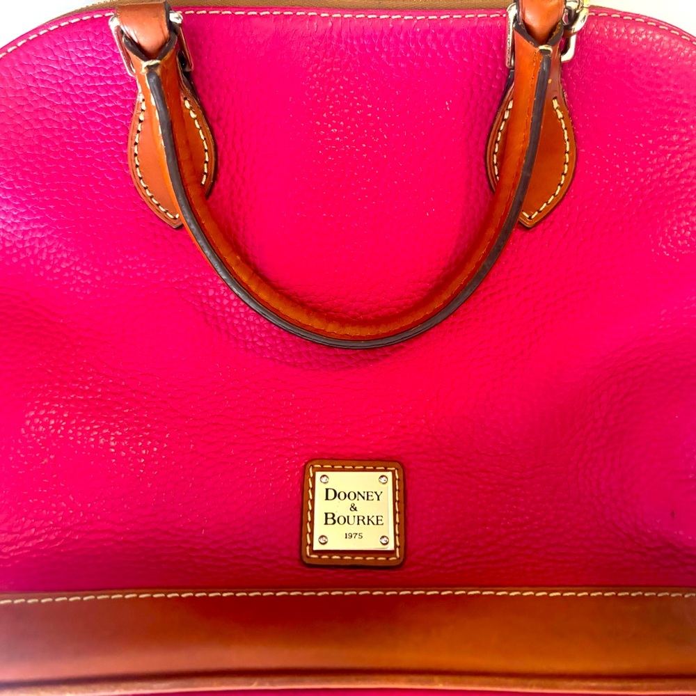 Good condition Dooney & Bourke handbag